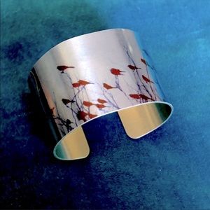 Silver cuff bracelet with cardinals 💕